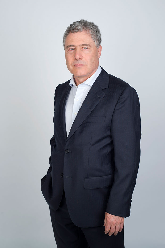 Portrait of lorne, a seasoned personal injury lawyer in toronto, attired in a professional suit, exemplifying the expertise and commitment of an injury attorney at a respected personal injury law firm, specializing in accident, slip and fall, and brain injury cases, offering client-focused legal services