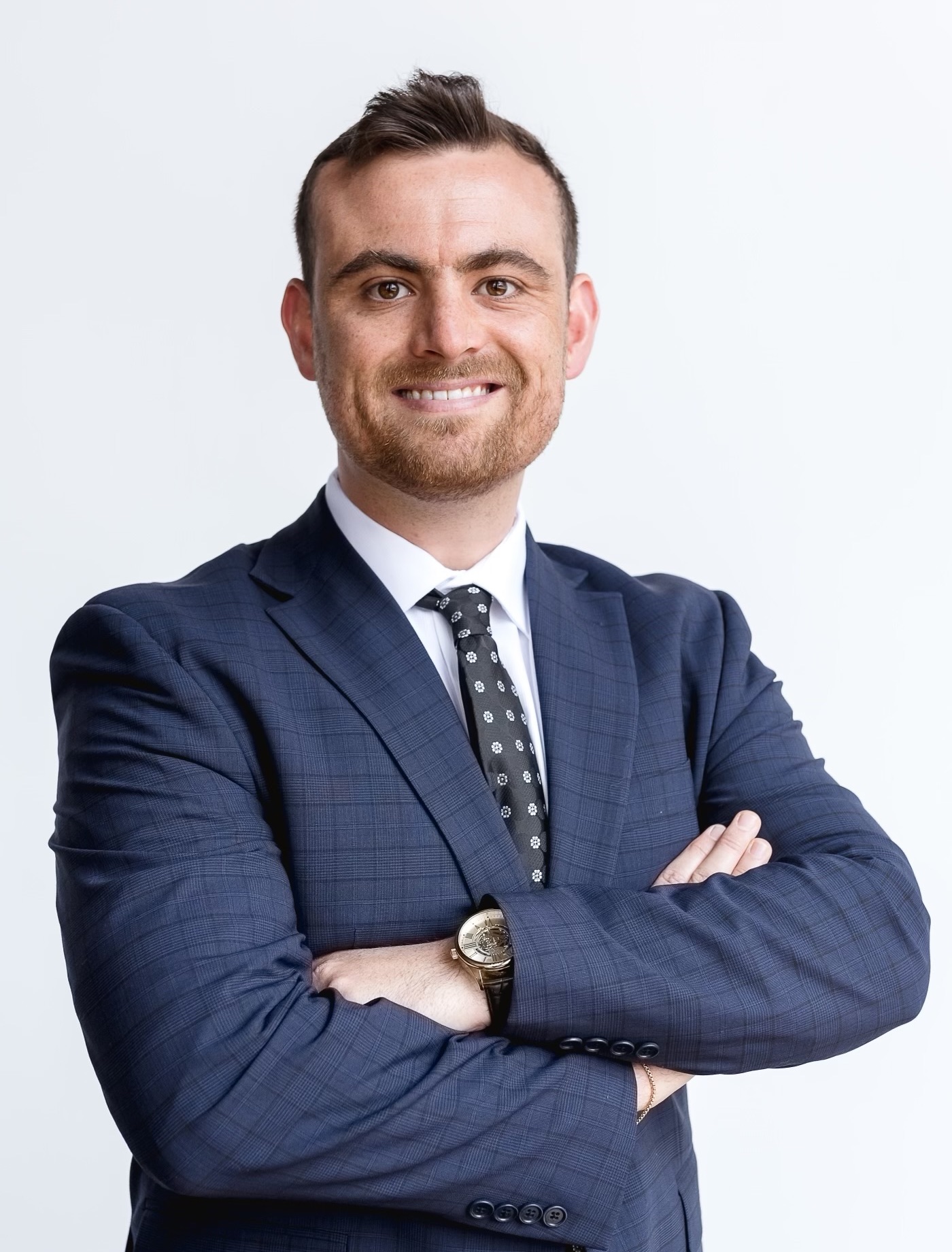 Hayden cantor, a confident and professional personal injury lawyer from toronto, dressed in a sharp suit, representing his expertise in accident law, brain injury cases, and slip and fall claims, as a part of a reputable personal injury law firm