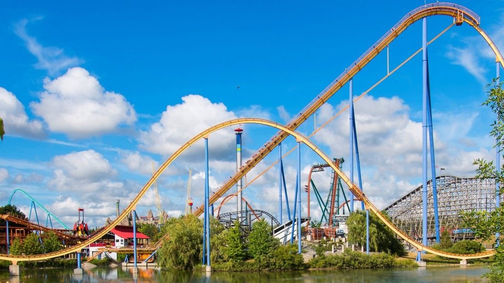 Wonderland Reopening Plan How does Canada's Wonderland Keep Guests Safe? Bergel Magence LLP 6